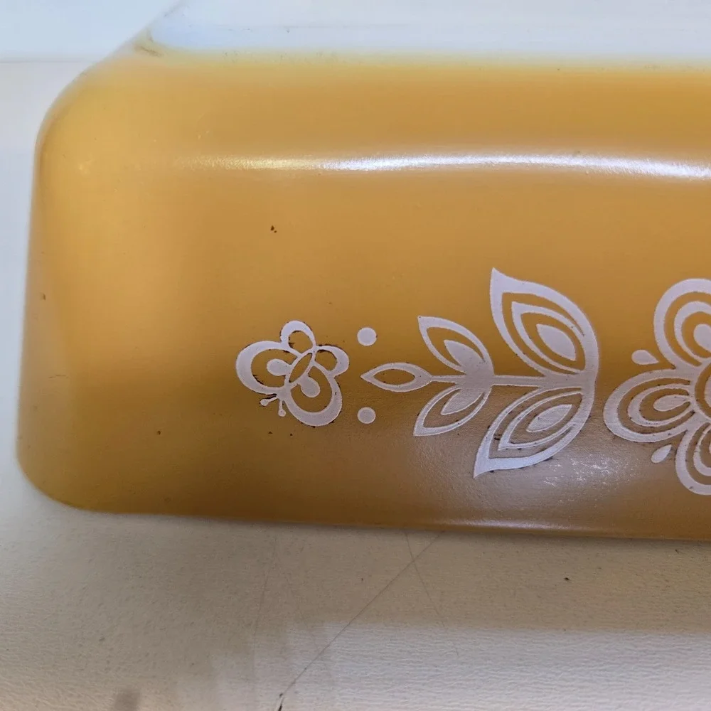 Pyrex Ovenware 1.5 QT Baking Casserole Dish 0503 Yellow w/ Flowers Butterflies